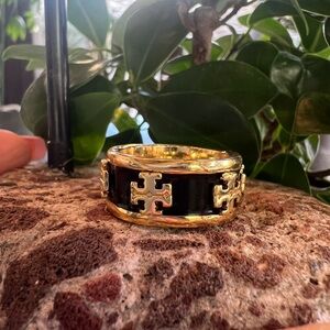 Tory Burch Raised Logo Enamel Ring Size 7